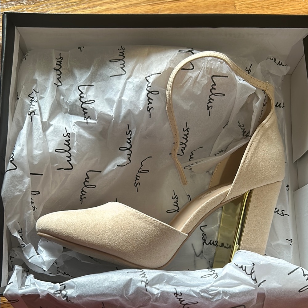 Lulu's Cream Chunky Heels Classic Pumps